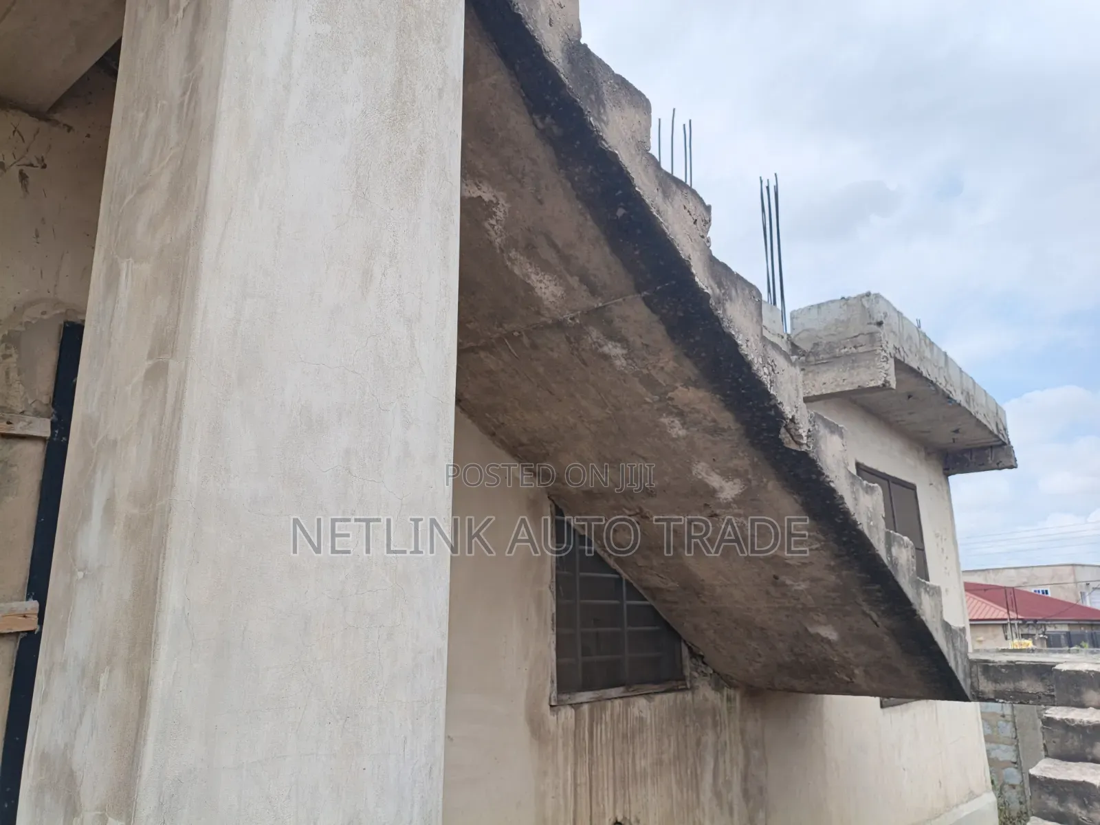 5bdrm House in Police Station for sale