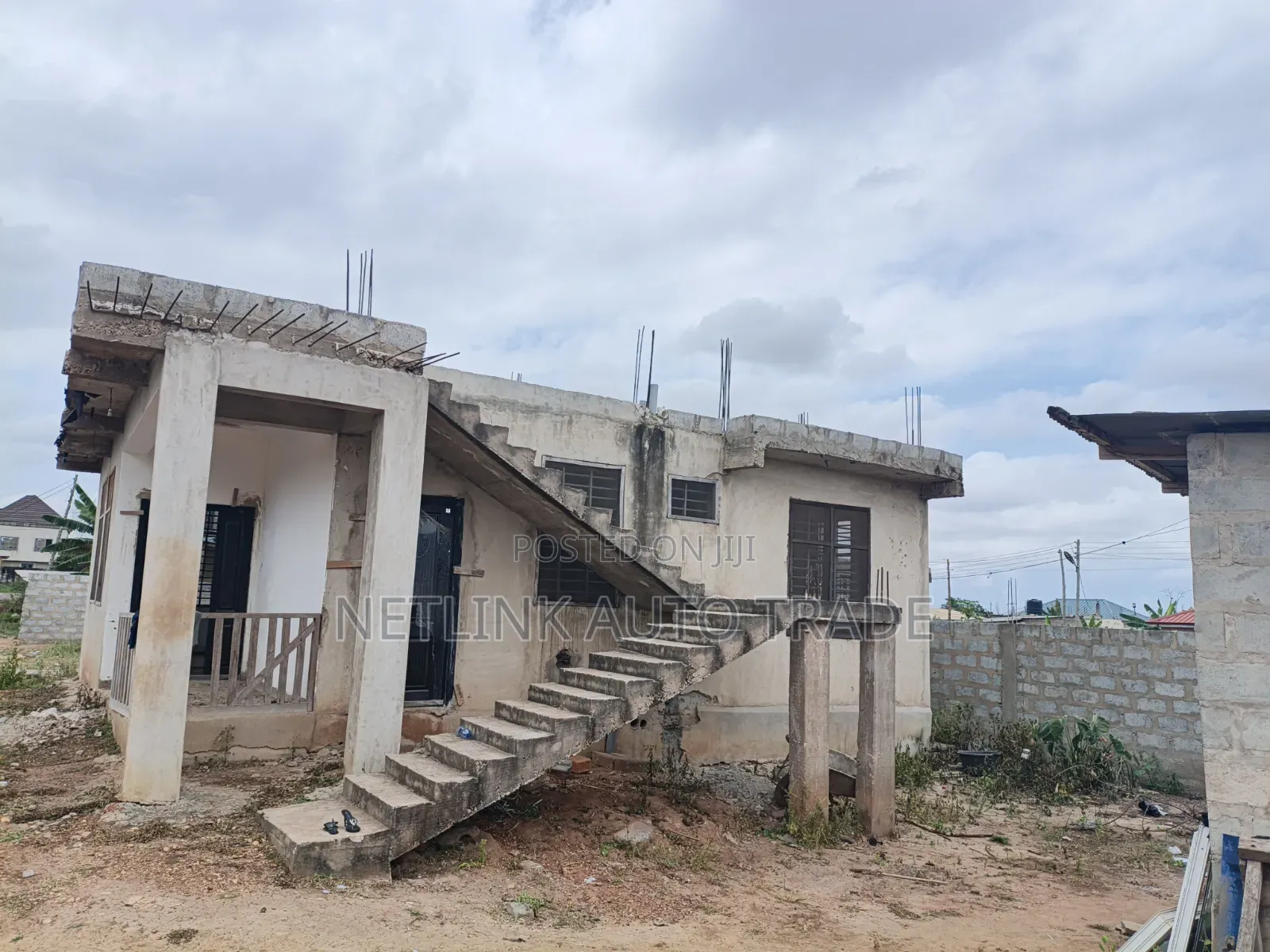 5bdrm House in Police Station for sale