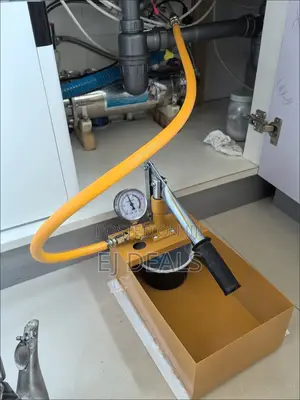 Hand Test Pump for Plumbing Works and More