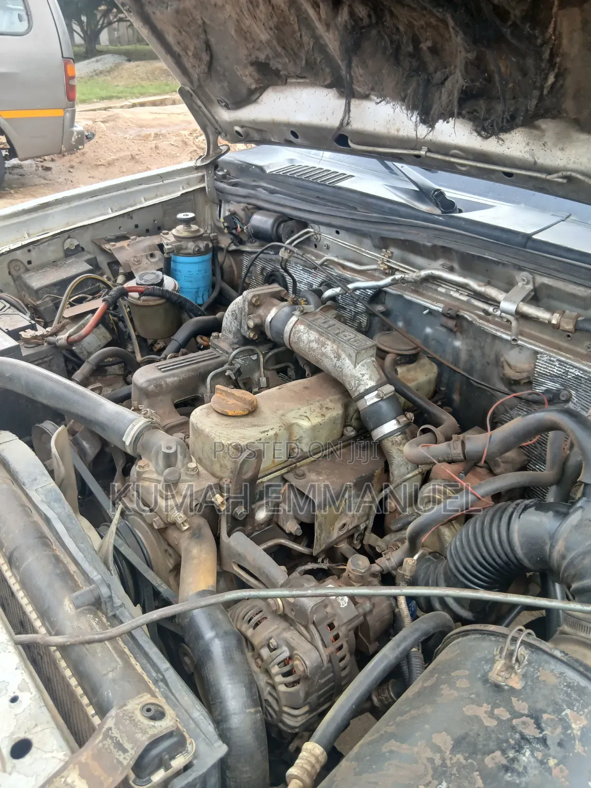 Nissan Hardbody 2016 Silver