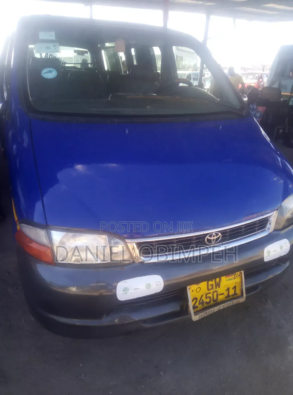 Toyota HiAce 2002 Blue