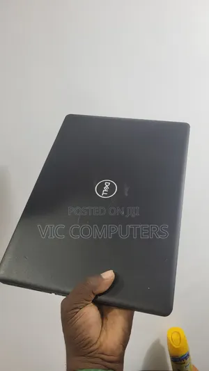 Laptop Dell Latitude 3490 8GB Intel Core i5 HDD+SSD 128GB