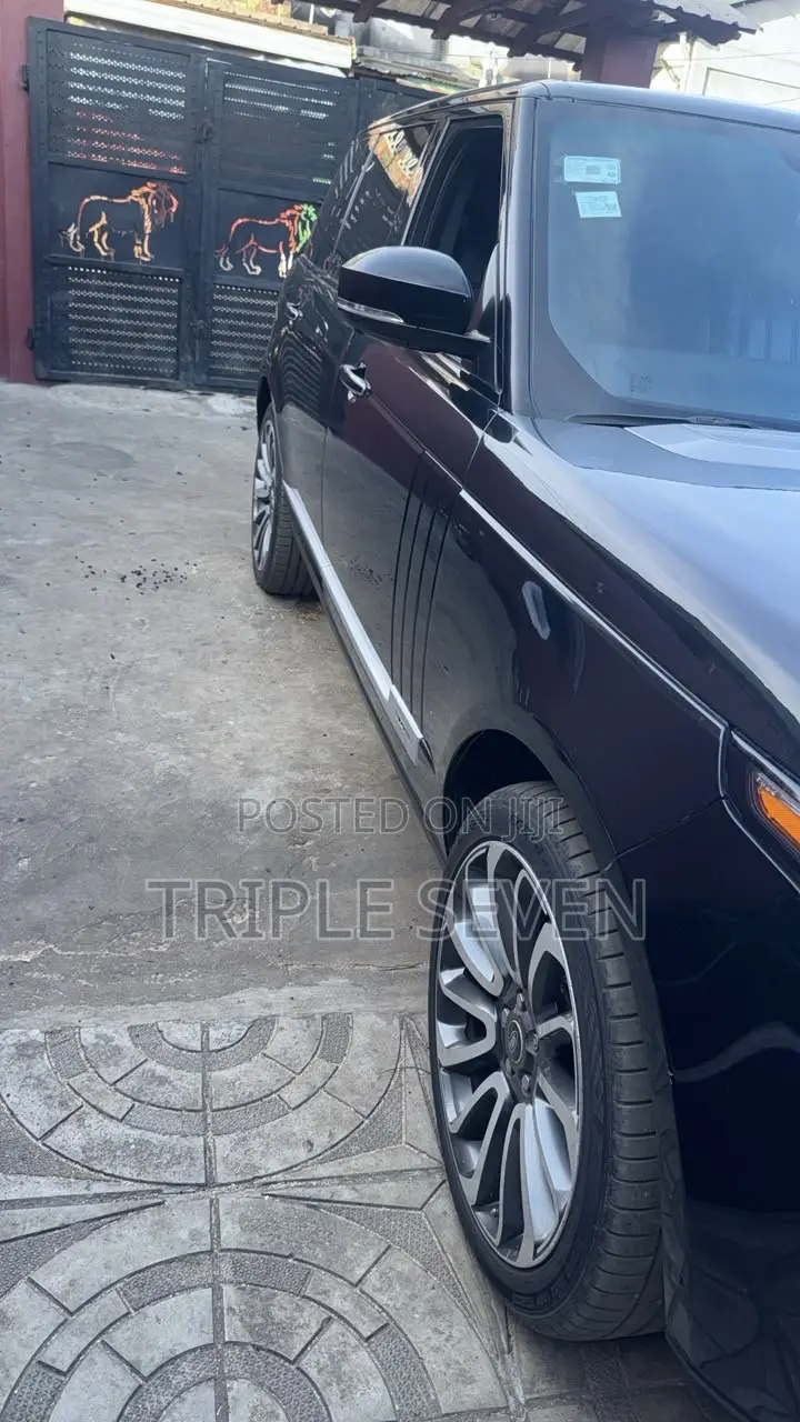 Land Rover Range Rover Vogue 2016 Black