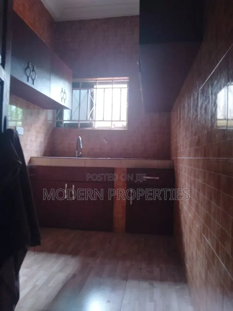 2bdrm Apartment in Modern Properties, Nsawam Adoagyiri Municipal