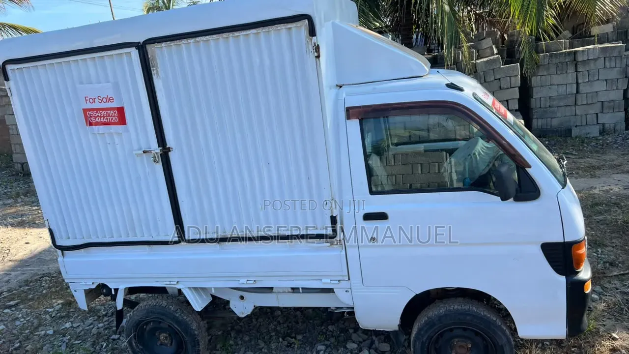 Hijet Pickup ( Abosuokan Macho)