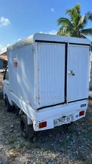 Hijet Pickup ( Abosuokan Macho)