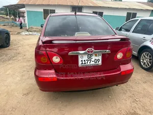 Toyota Corolla 2000 Red