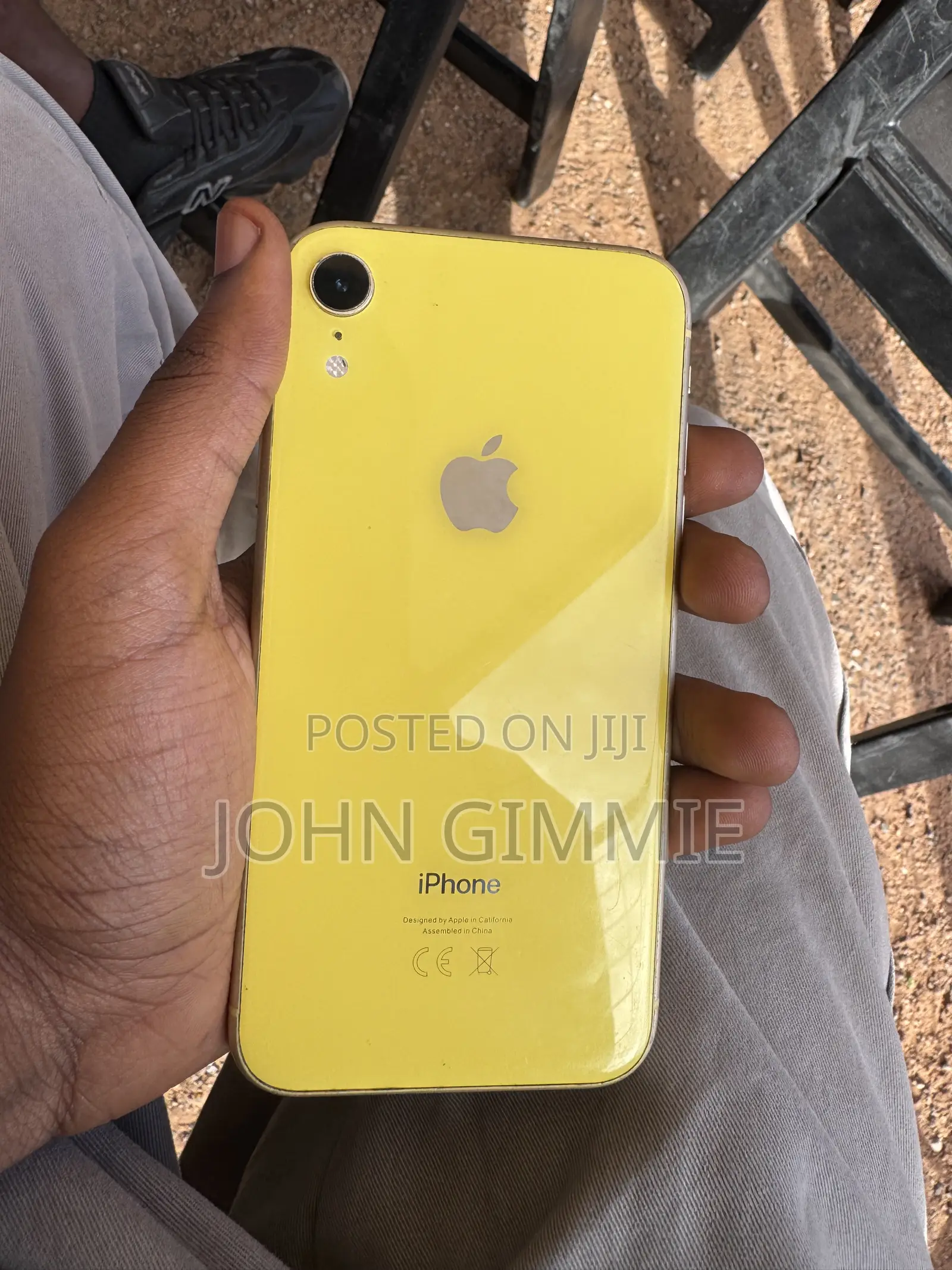 Apple iPhone XR 64 GB Yellow
