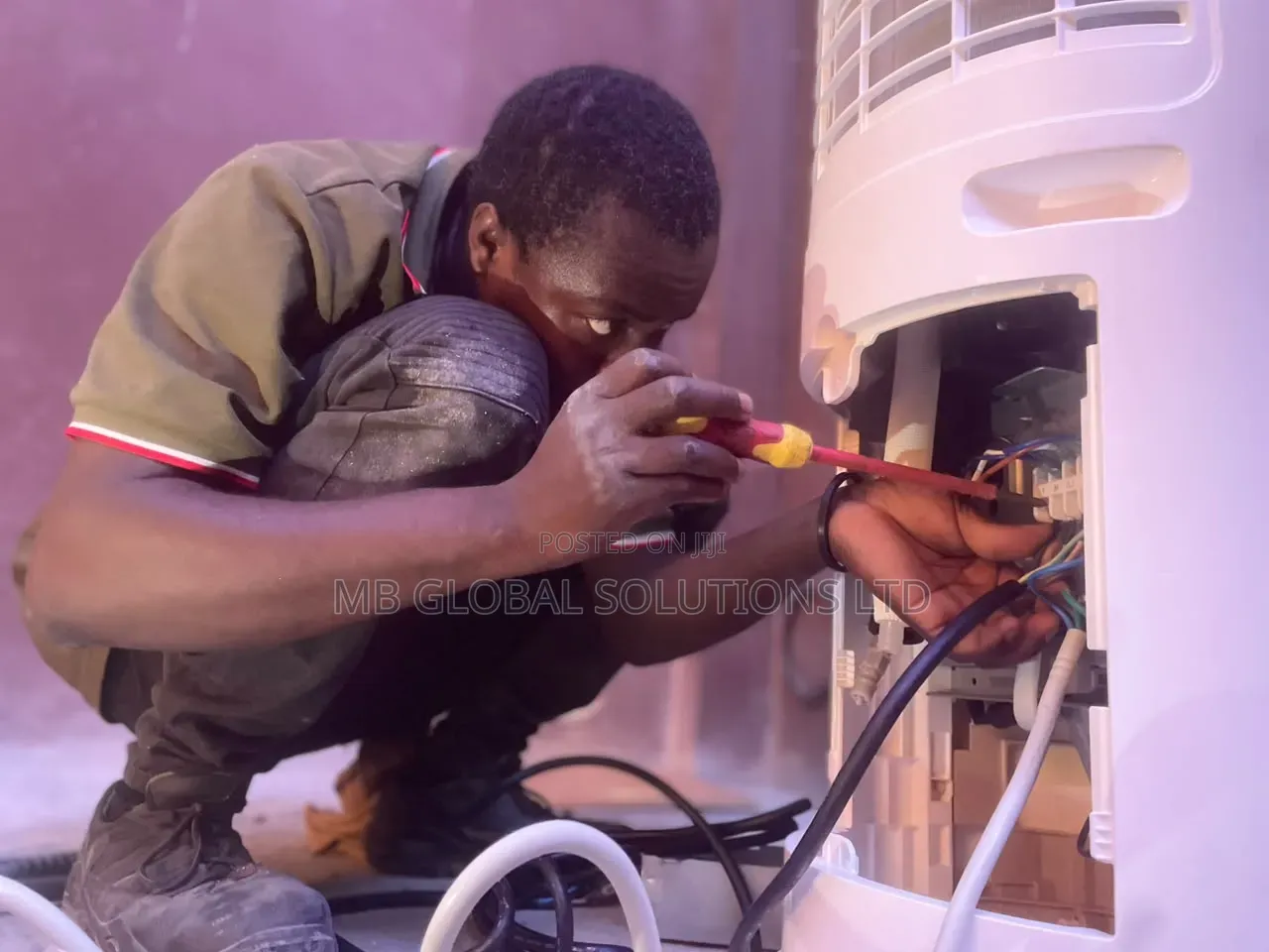 Air Conditioner Installer