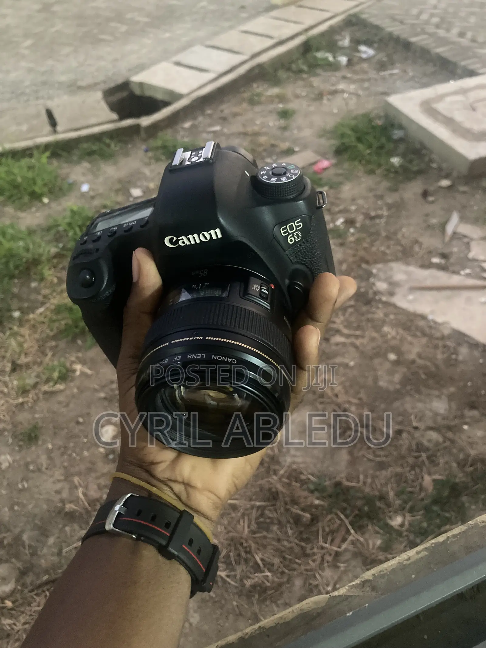 Canon Eos 6D Body, Battery and Charger