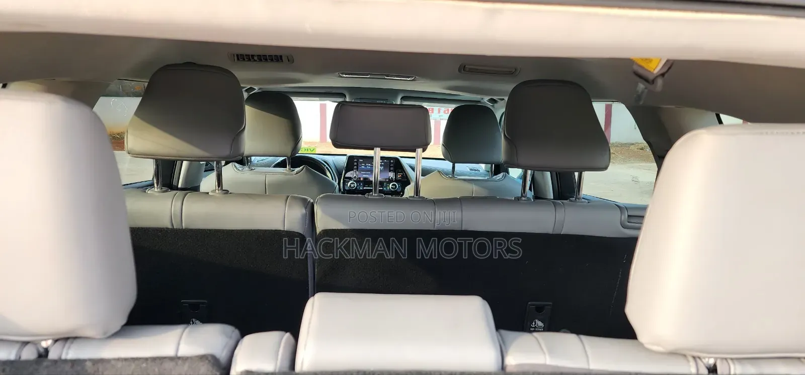Toyota Highlander XLE 2021 Gray