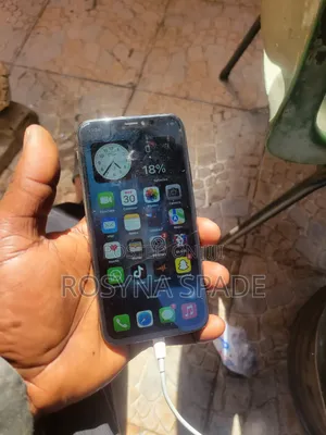 Apple iPhone X 64 GB Black