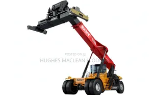 Reach Stacker