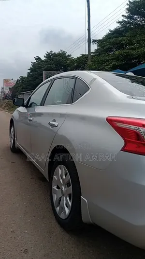 Nissan Sentra SV 2018 Gray
