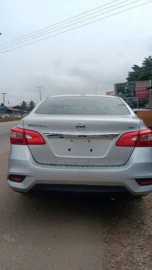 Nissan Sentra SV 2018 Gray