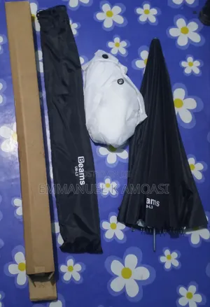 Sofbox Umbrella With Stand and Bracket