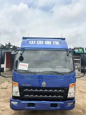 Light-Duty Box Truck