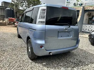 Toyota Sienta 1.5 FWD 2014 Blue