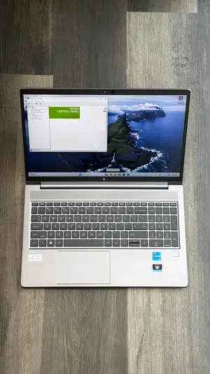 Laptop HP ZBook Power G9 i7 16GB Intel Core i5 SSD 512GB