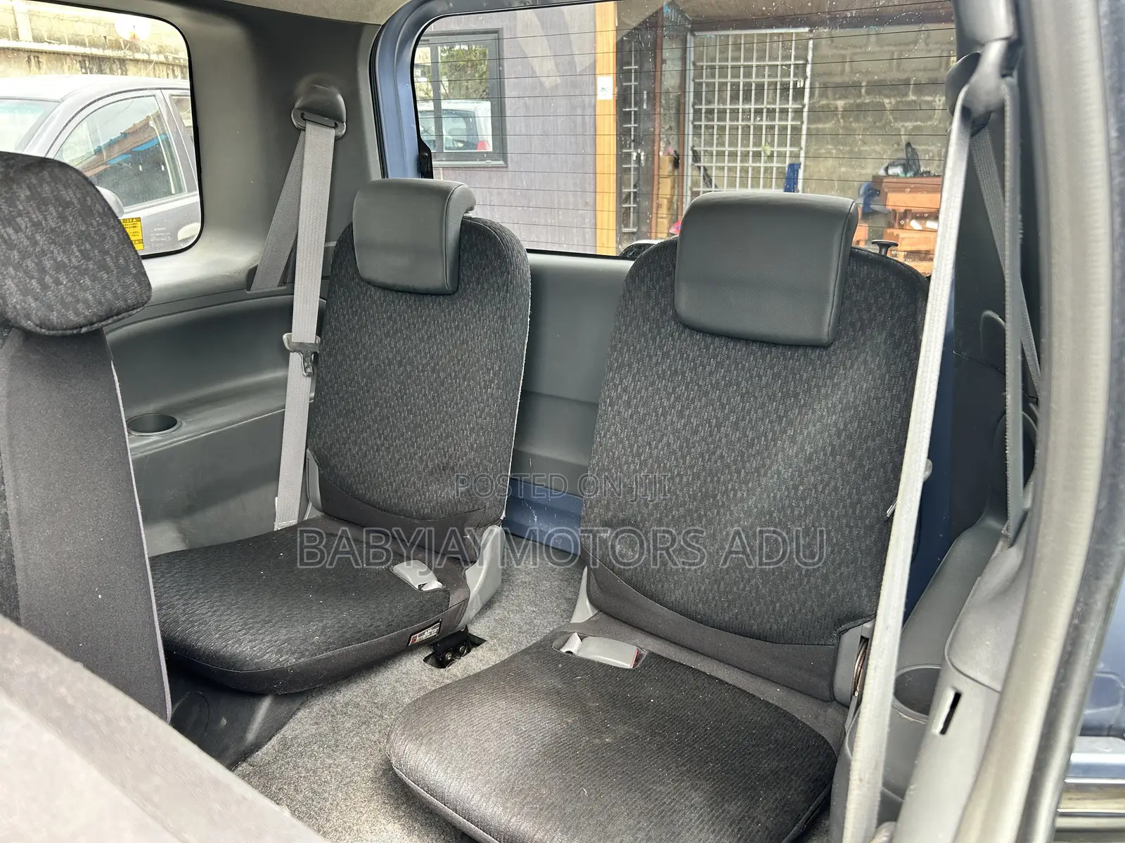 Toyota Sienta 1.5 FWD 2014 Blue