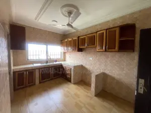 2bdrm Apartment in School Junction for rent