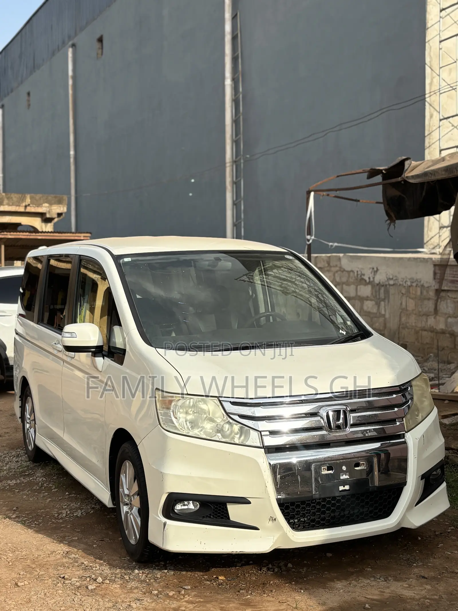 Honda Stepwgn 2012 Gray