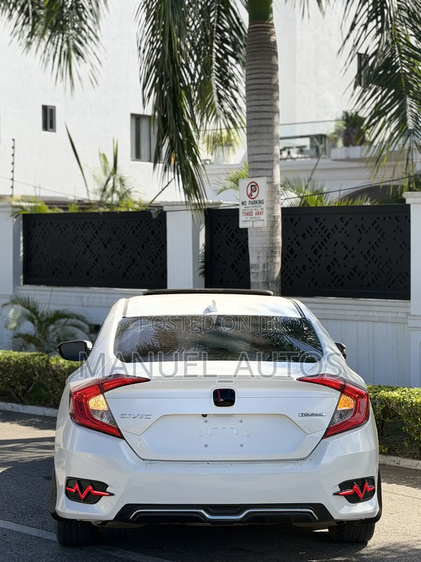 Honda Civic Touring Sedan 2018 White
