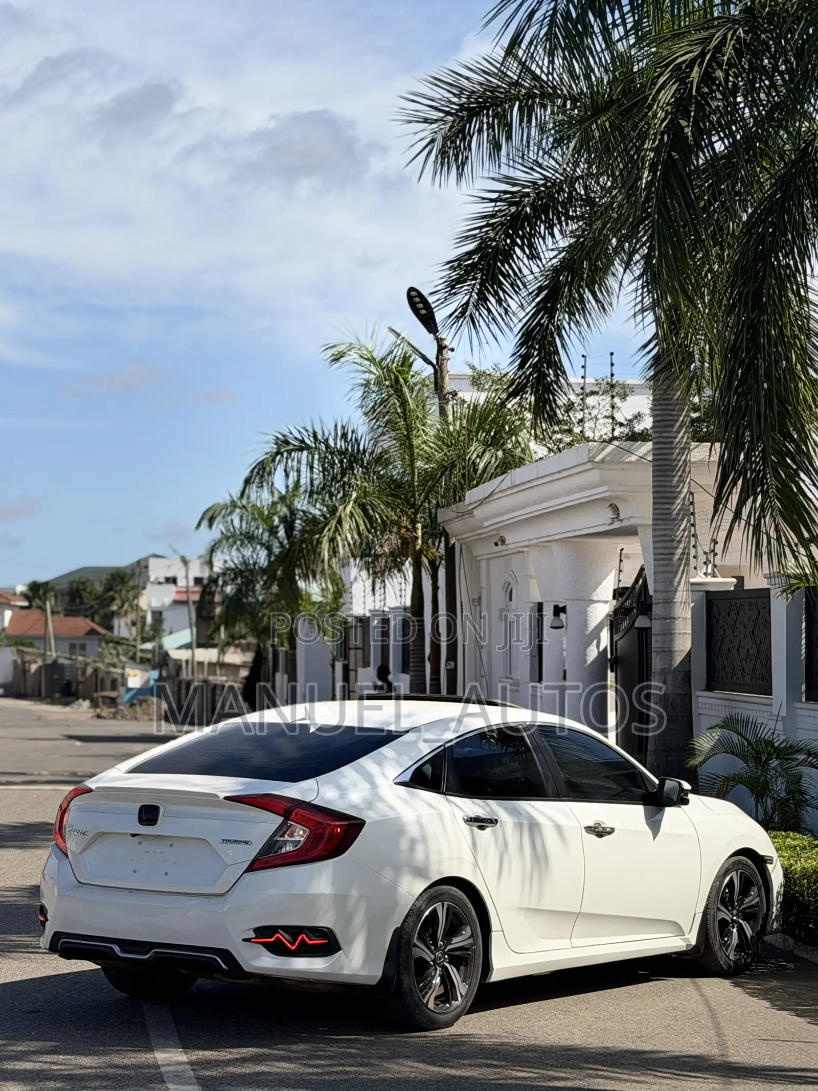 Honda Civic Touring Sedan 2018 White