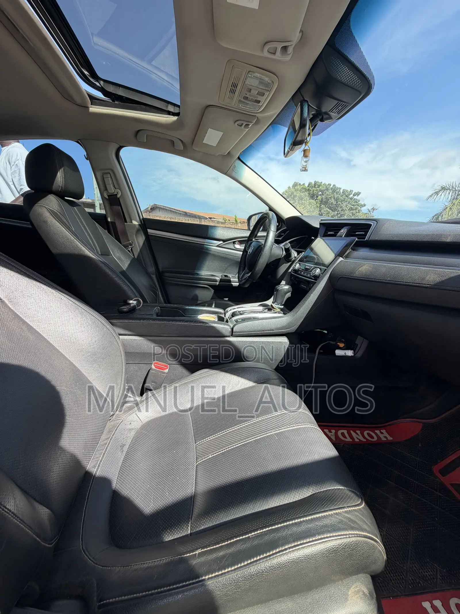Honda Civic Touring Sedan 2018 White