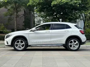 Mercedes-Benz GLA-Class 2017 White