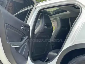Mercedes-Benz GLA-Class 2017 White