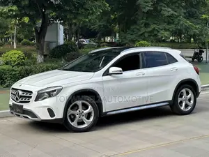 Mercedes-Benz GLA-Class 2017 White