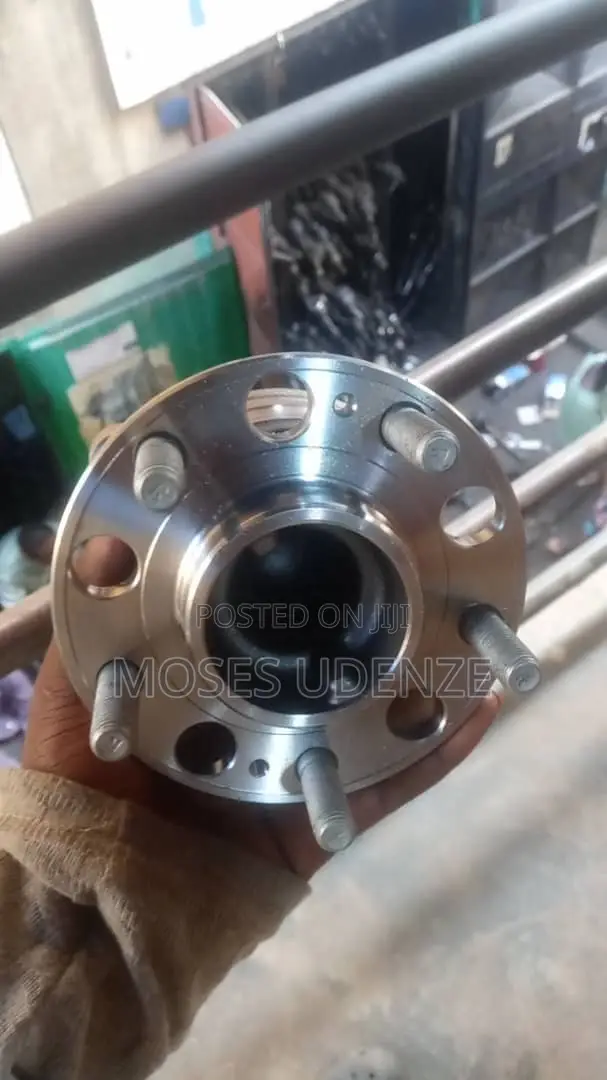Hyundai Santafe 2017,18,19,20 Back Hub Bearing