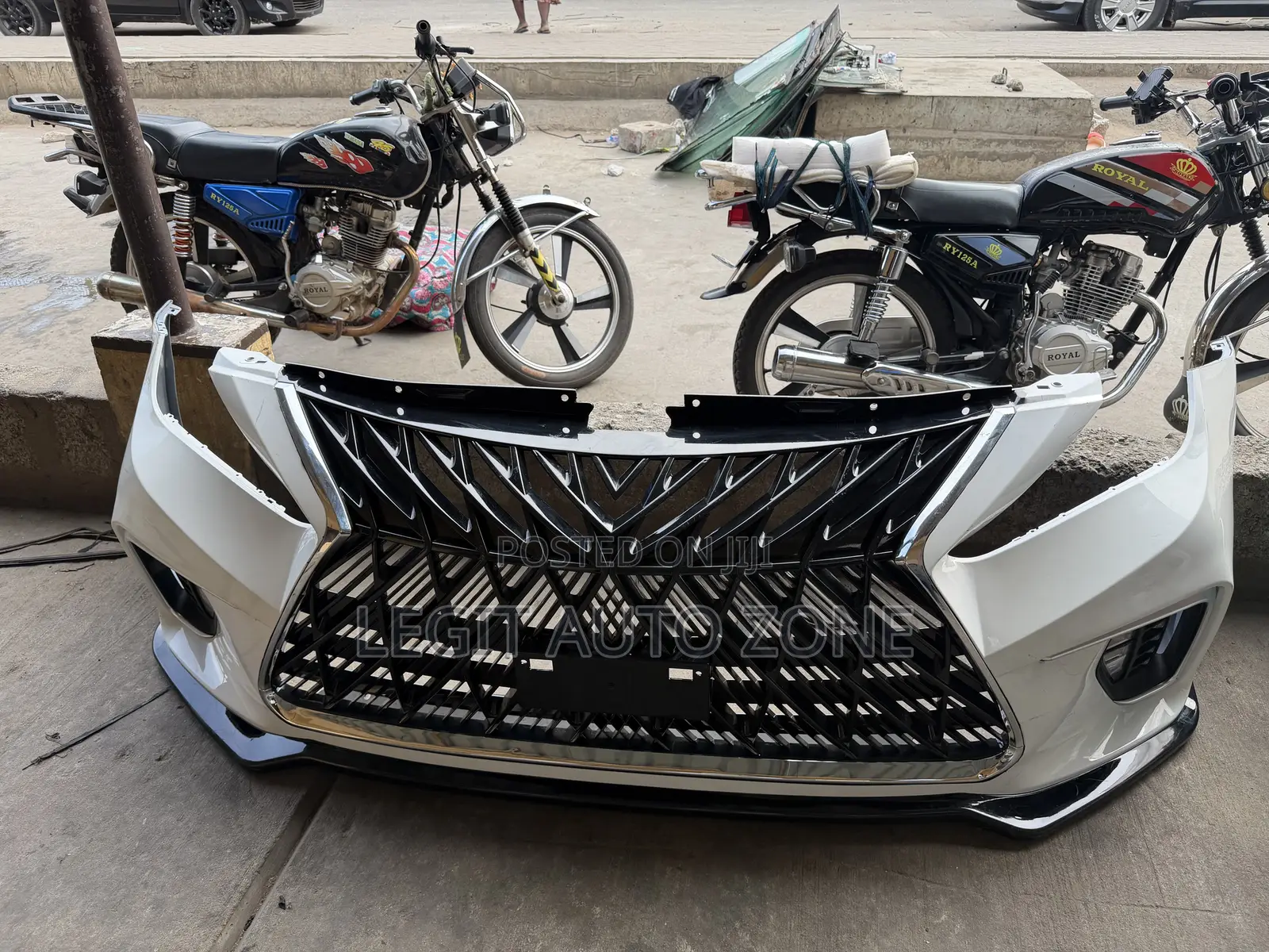 Hyundai Sonata 2011,2012,2013,2014, Spec Bumper Lexus Type Available