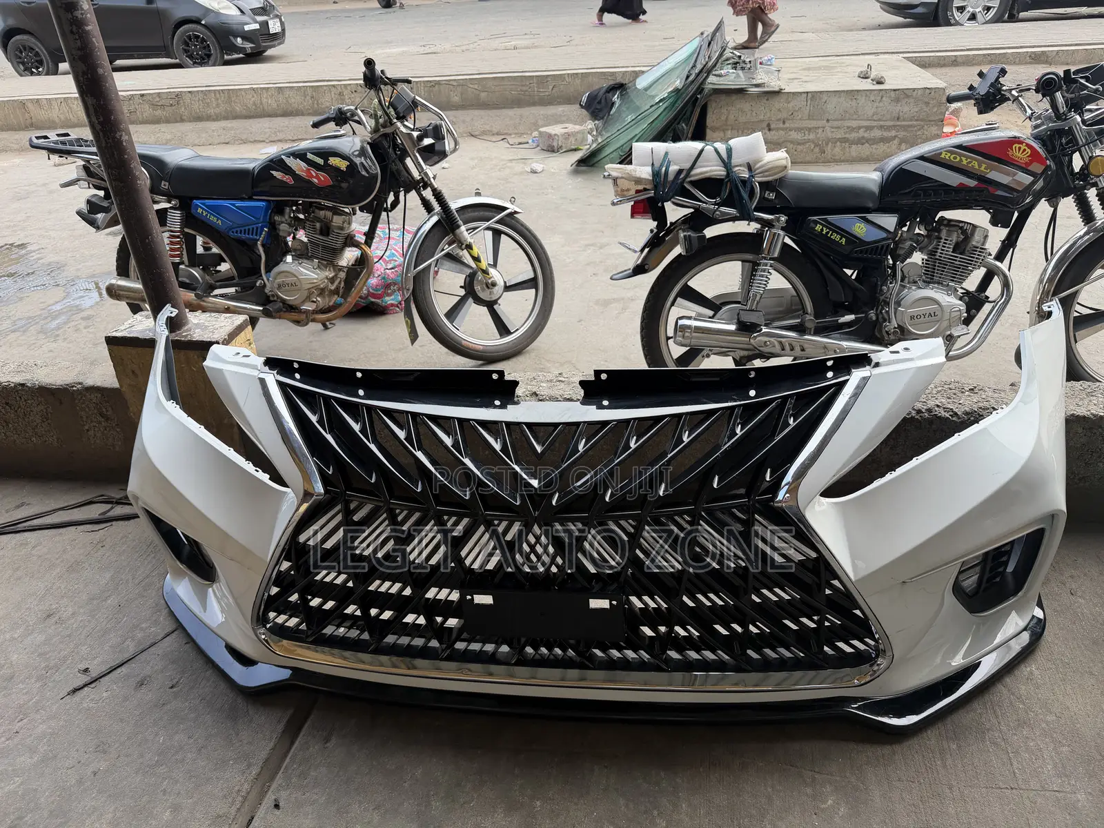 Hyundai Sonata 2011,2012,2013,2014, Spec Bumper Lexus Type Available
