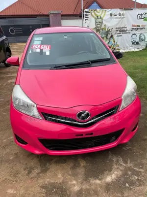 Toyota Vitz 1.5 FWD 5dr 2012 Red