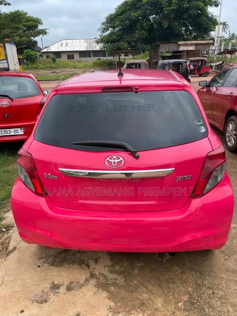 Toyota Vitz 1.5 FWD 5dr 2012 Red