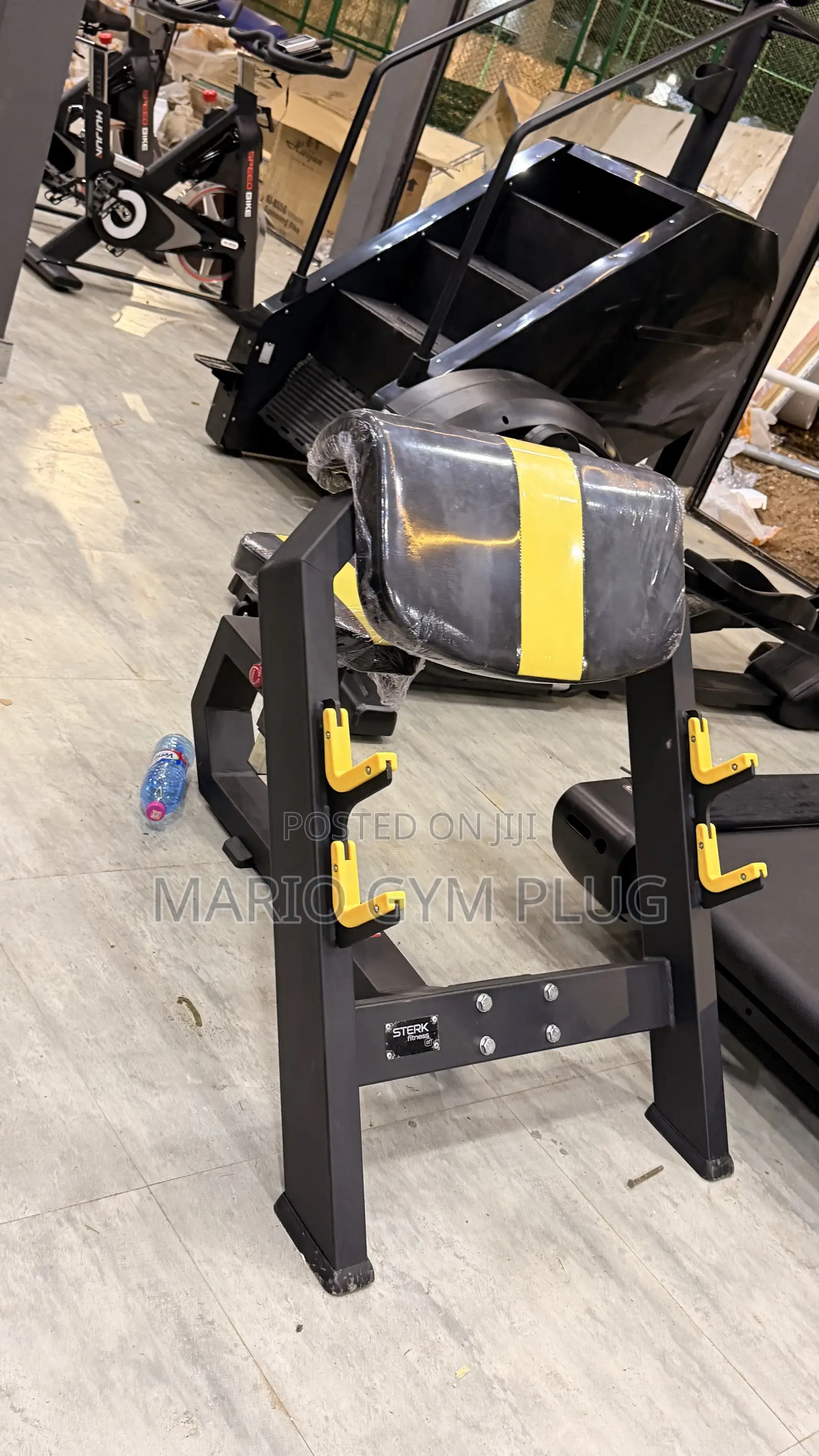 Curl Bench Machine