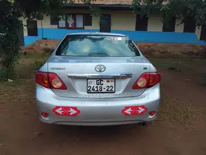 Toyota Corolla S 4dr Sedan (1.8L 4cyl 4A) 2011 Silver