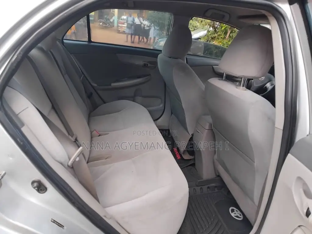 Toyota Corolla S 4dr Sedan (1.8L 4cyl 4A) 2011 Silver