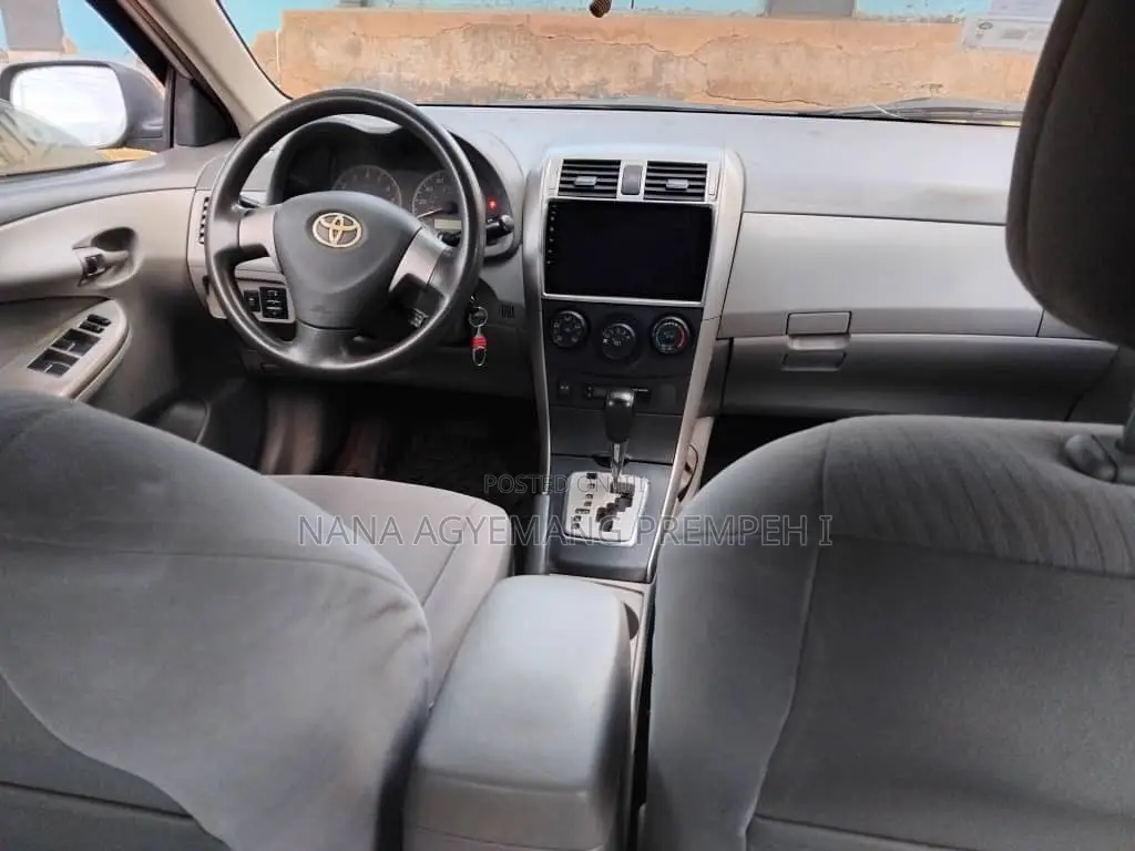 Toyota Corolla S 4dr Sedan (1.8L 4cyl 4A) 2011 Silver