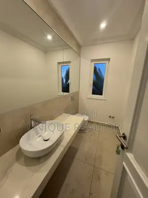 5bdrm House in Trassaco Phase 1, Ashaley Botwe for rent
