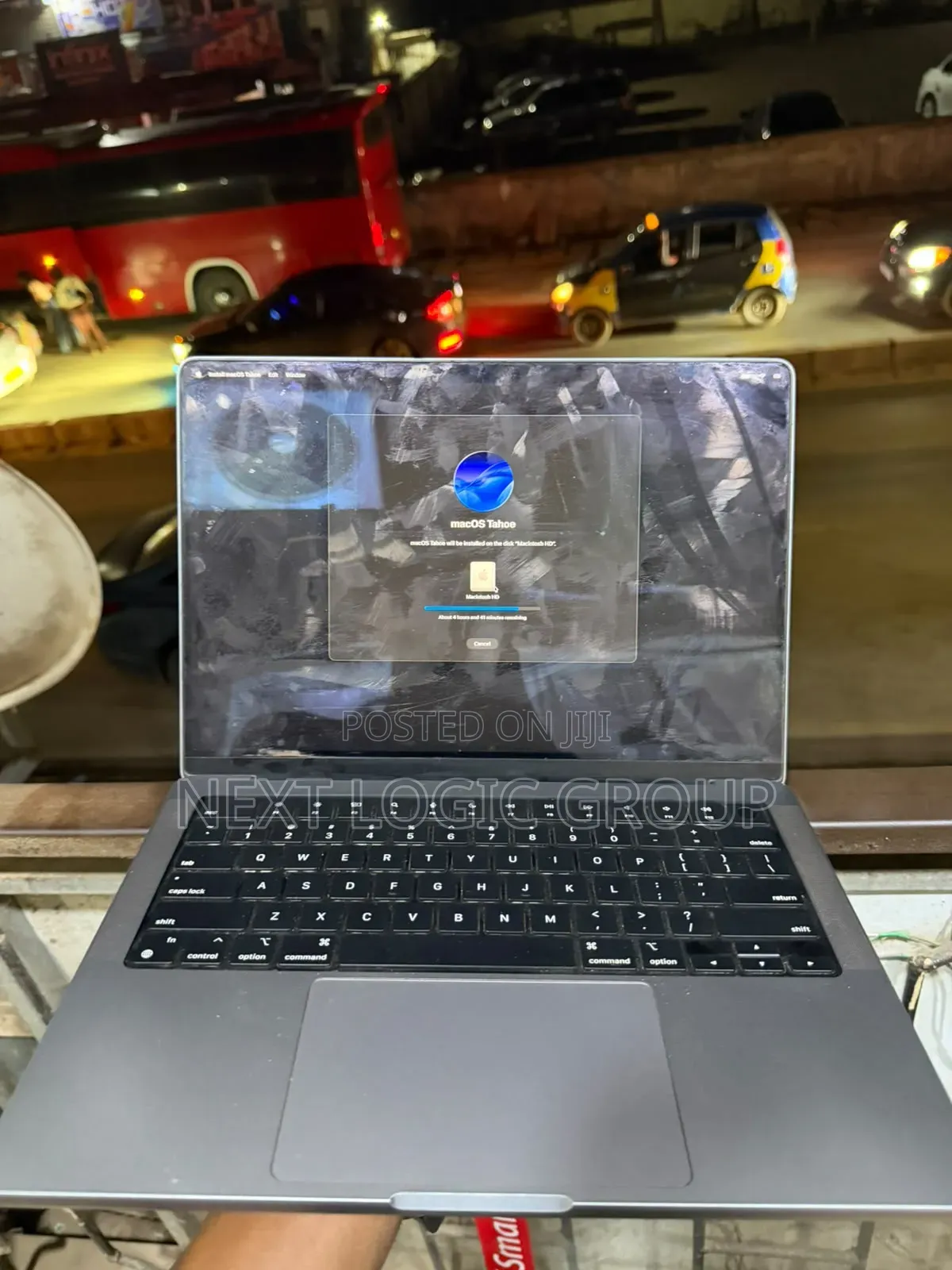 Laptop Apple MacBook Pro 2021 M1 4GB Apple M1 Pro SSD 350GB