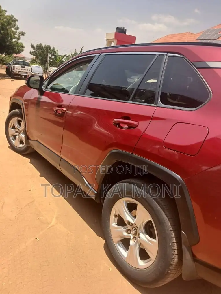 Toyota RAV4 2019 Red