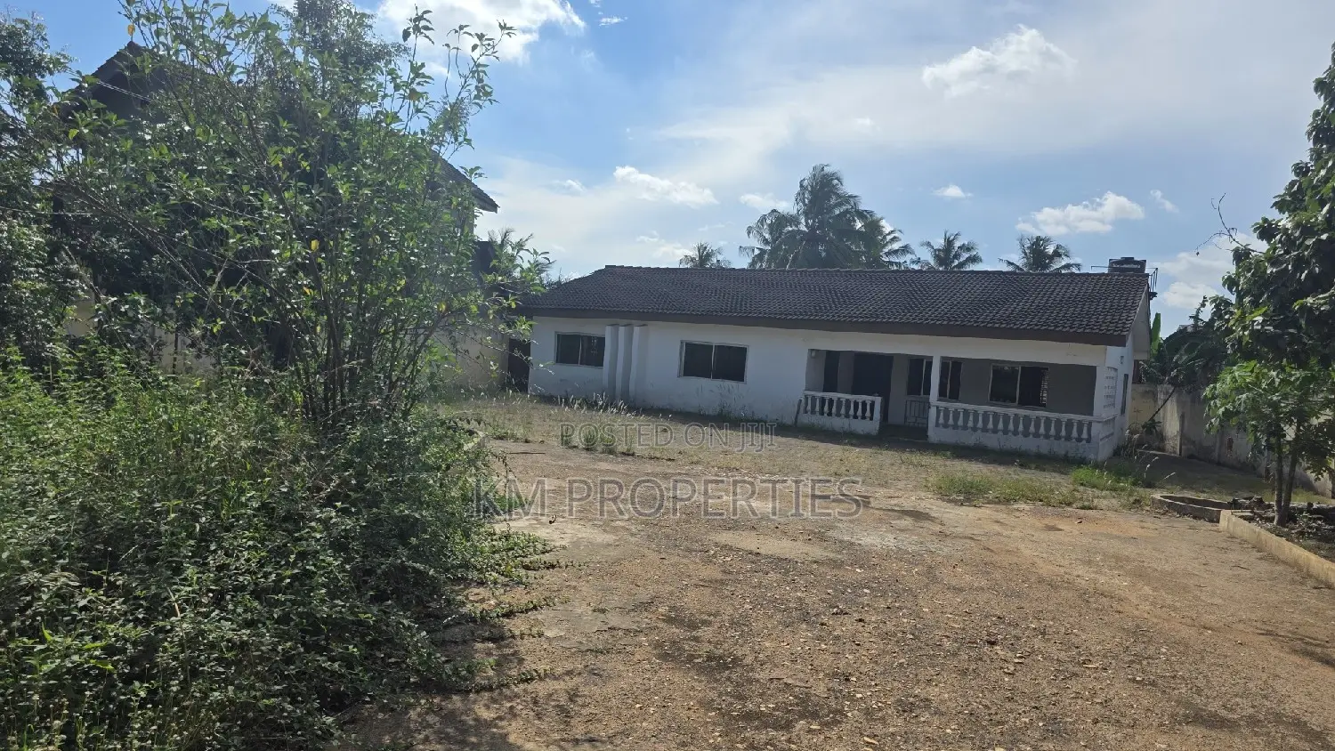 3bdrm Bungalow in Haatso for sale
