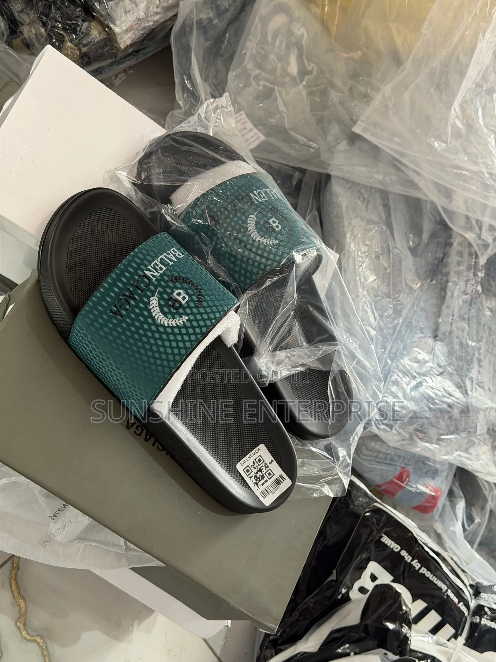 Slippers in Box