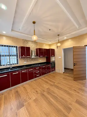 5bdrm House in Extension, East Legon for sale