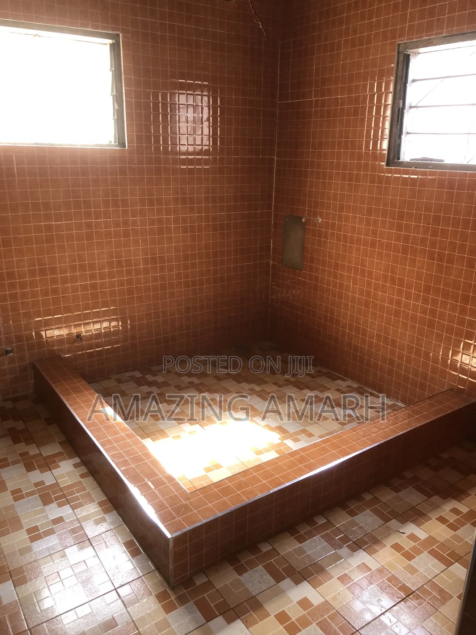 Professional Tiler in Accra | Wall & Floor Tiling | All Designs