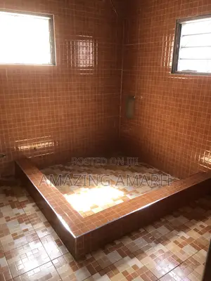 Professional Tiler in Accra | Wall & Floor Tiling | All Designs