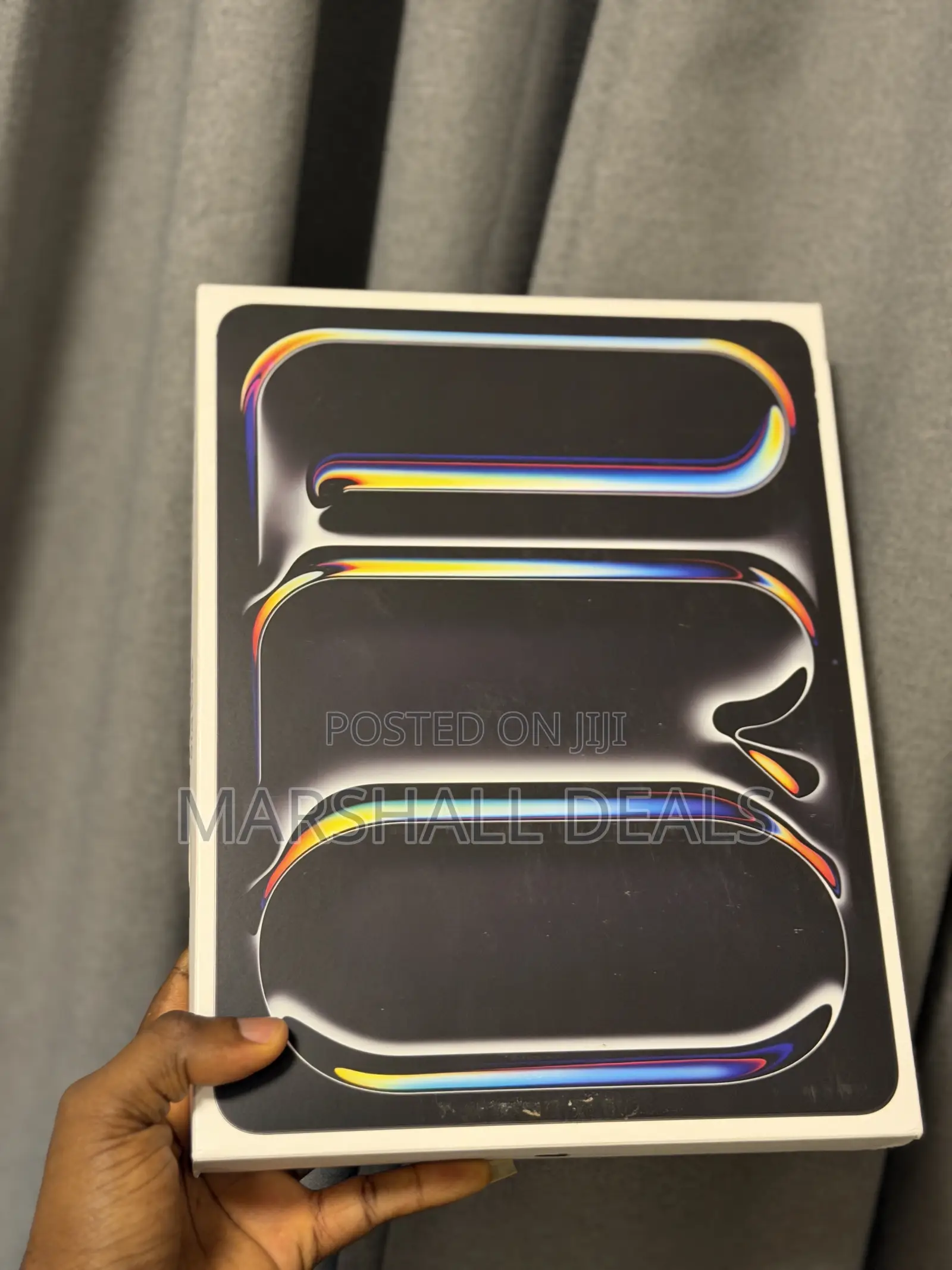 New Apple iPad Pro 13 (2025) 256 GB Black